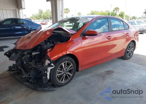 2022 Kia Forte Lxs z USA, uszkodzony, nr VIN 3KPF24ADXNE419260